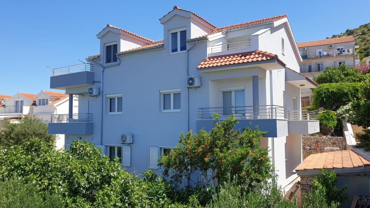 Apartments With A Parking Space Bilo, Primosten - 12870 Exteriér fotografie